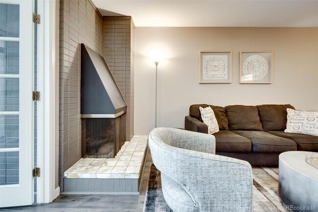 Photo - 1777 Larimer St