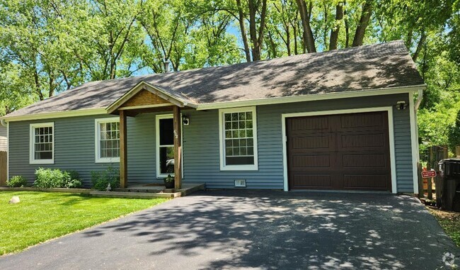 Building Photo - 608 Sheridan Dr Rental