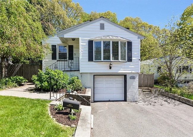 Building Photo - 546 Poplar St