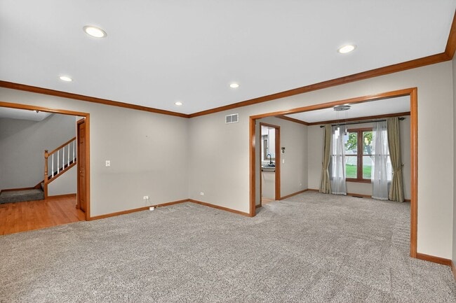 Photo - 1163 Shoreline Dr