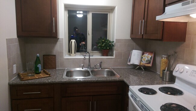 Lakeview Apartments