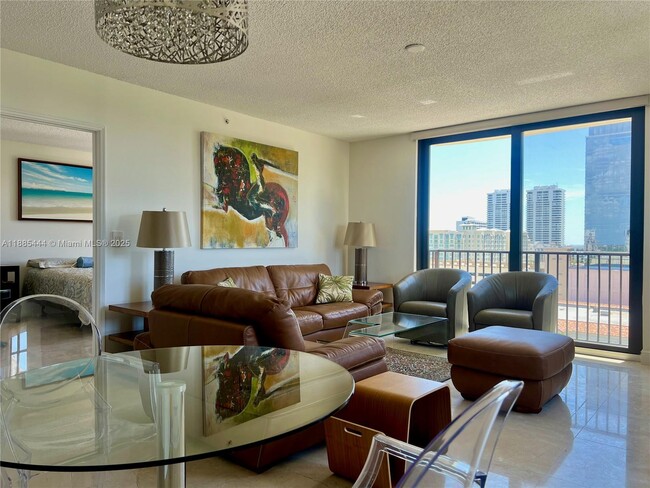 Building Photo - 651 Okeechobee Blvd Unit 811
