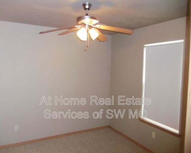 Photo - 631 S Landen Ave