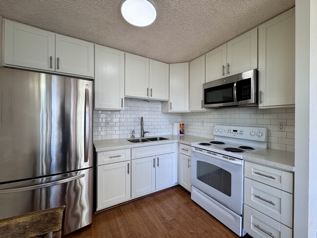 Photo - 2754 Kuilei St Condo Unit #901