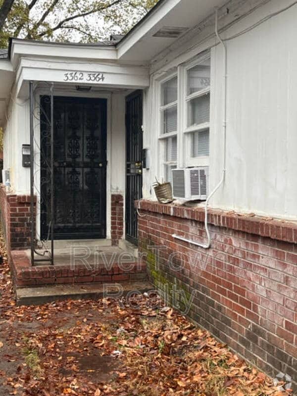 Building Photo - 3362 Rosamond Ave Rental