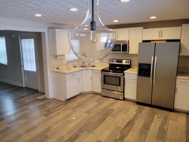 Amplia cocina comedor - 1026 Ash St