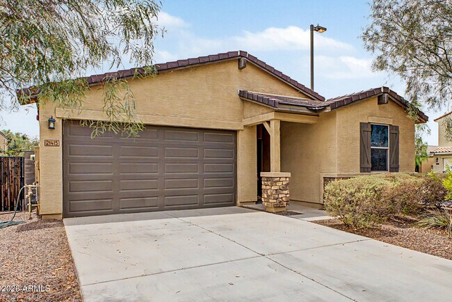 Photo - 21415 W Holly St