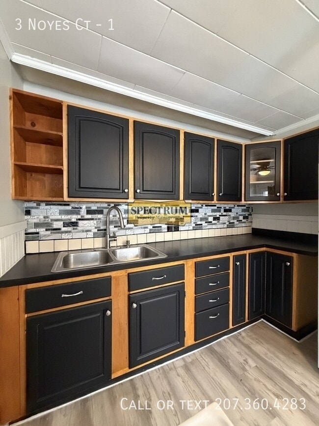 Building Photo - 3 Noyes Ct Unit 1