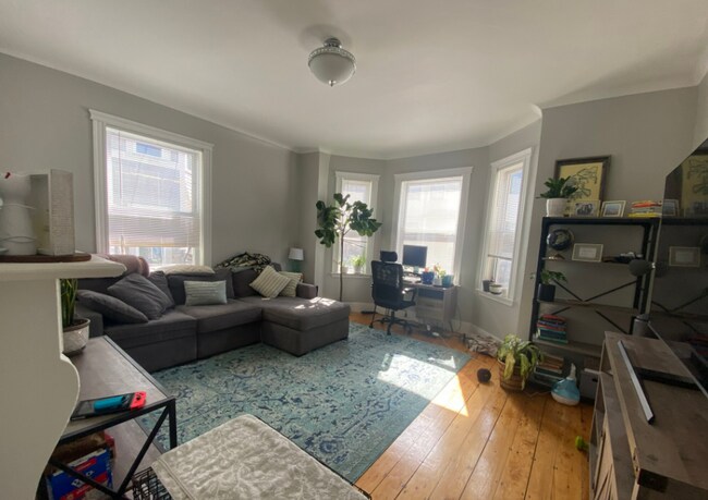 Photo - 50 Green St