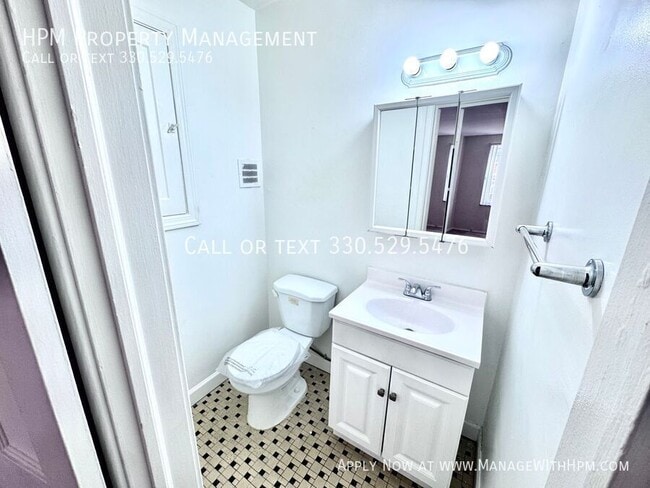 Photo - 3270 Warrensville Center Rd Unit F-306