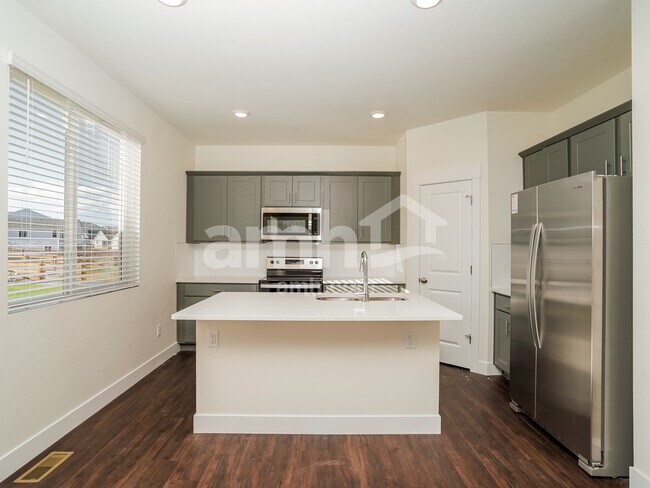 Photo - 4000 Wyedale Way