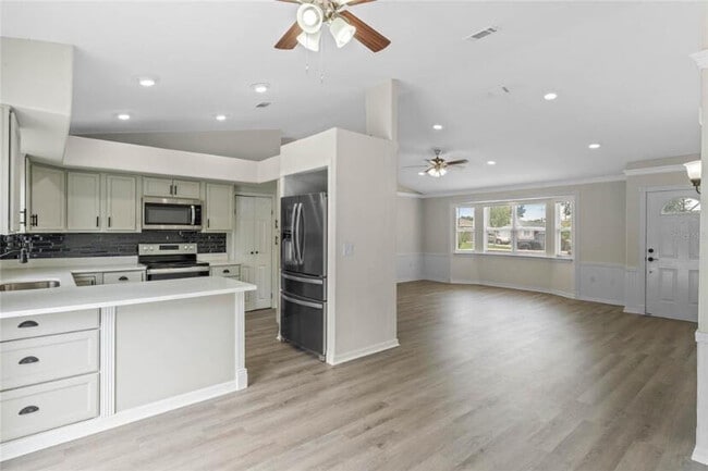 Photo - 613 Antelope Ln