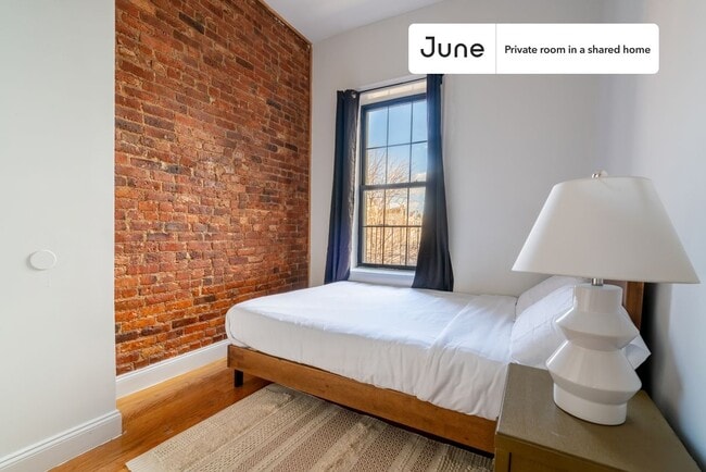 Room in Shared 3 bed/2 bath home in Bushwick