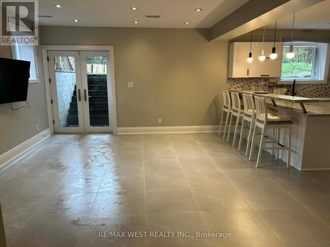 Photo - 1 Pagebrook Dr