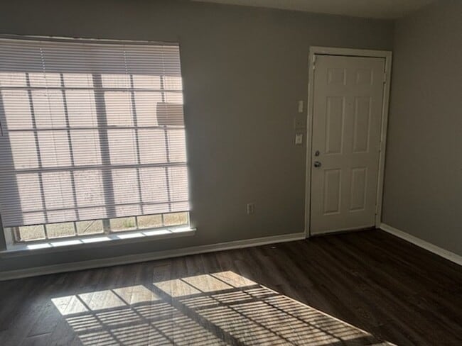 Photo - 6716 George Washington Dr