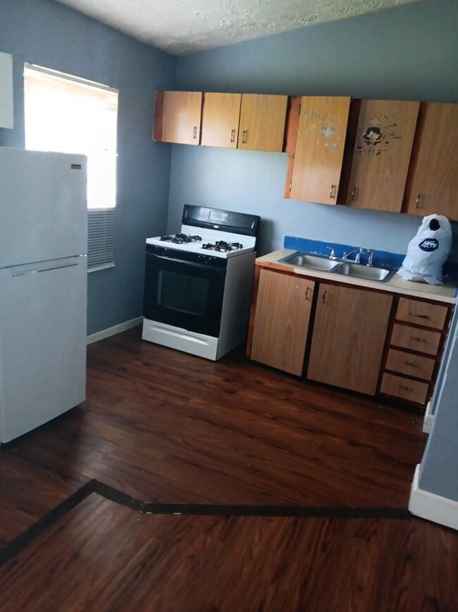 Photo - 1331-1333 Thurston St Unit 1341