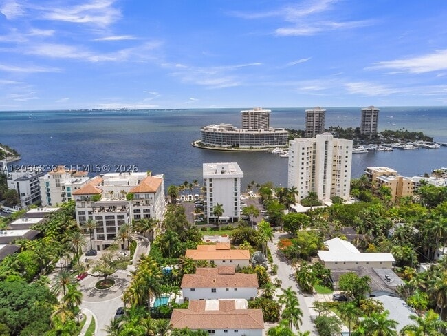 Building Photo - 1600 S Bayshore Ln Unit 4C