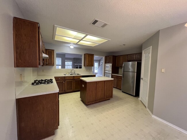 Photo - 3210 Festus Dr