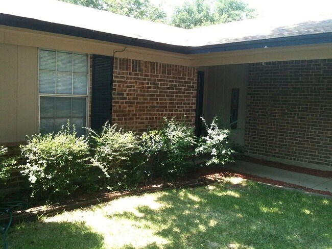 Photo - 1426 Noble St