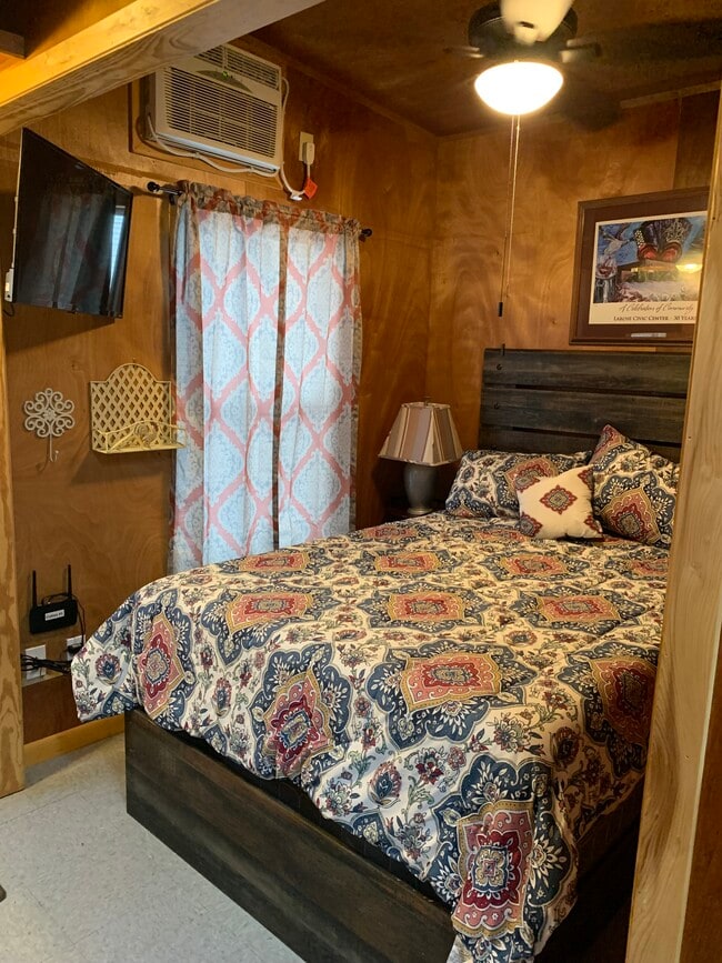 Building Photo - 5843 N Highway 1 Unit 3.