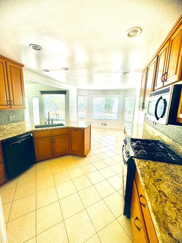 Photo - 45 Spring Forest Ct