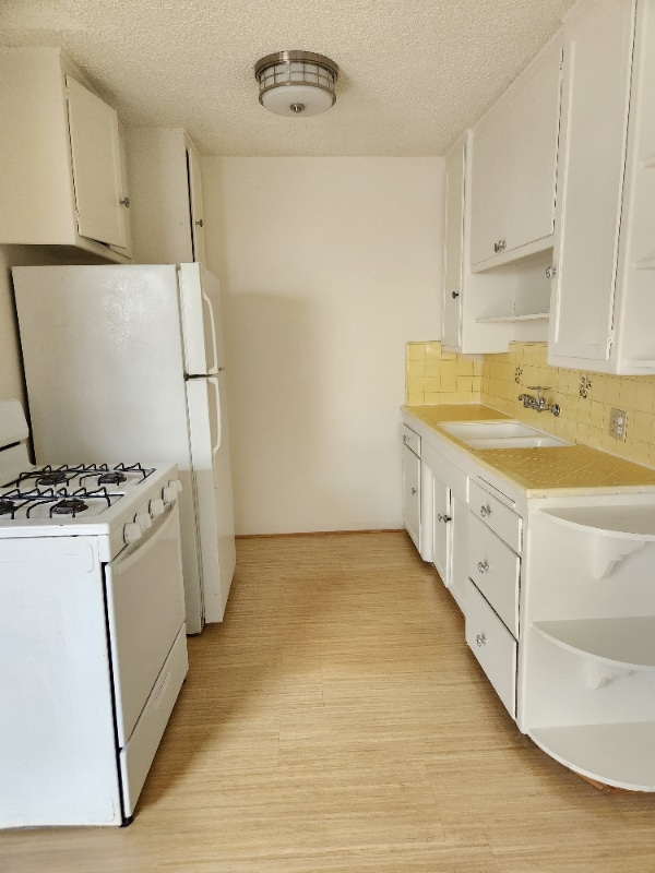 Photo - 1093 S Orange Dr Unit 3