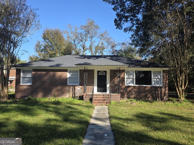 Building Photo - 8 Ronnie Ave