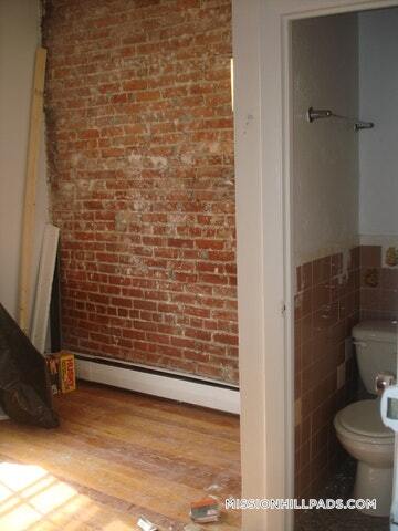 Photo - 28 S Huntington Ave Unidad 300