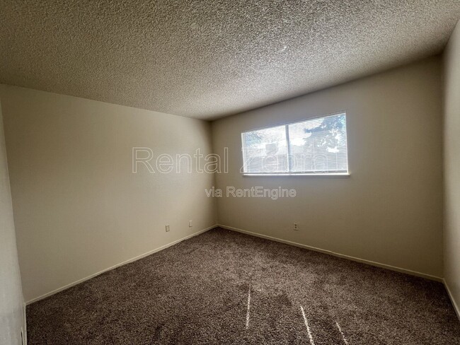 Photo - 1836 Cheyenne Dr