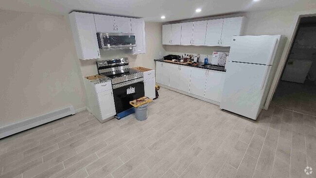 Building Photo - 1459 5th Ave Unit G Rental