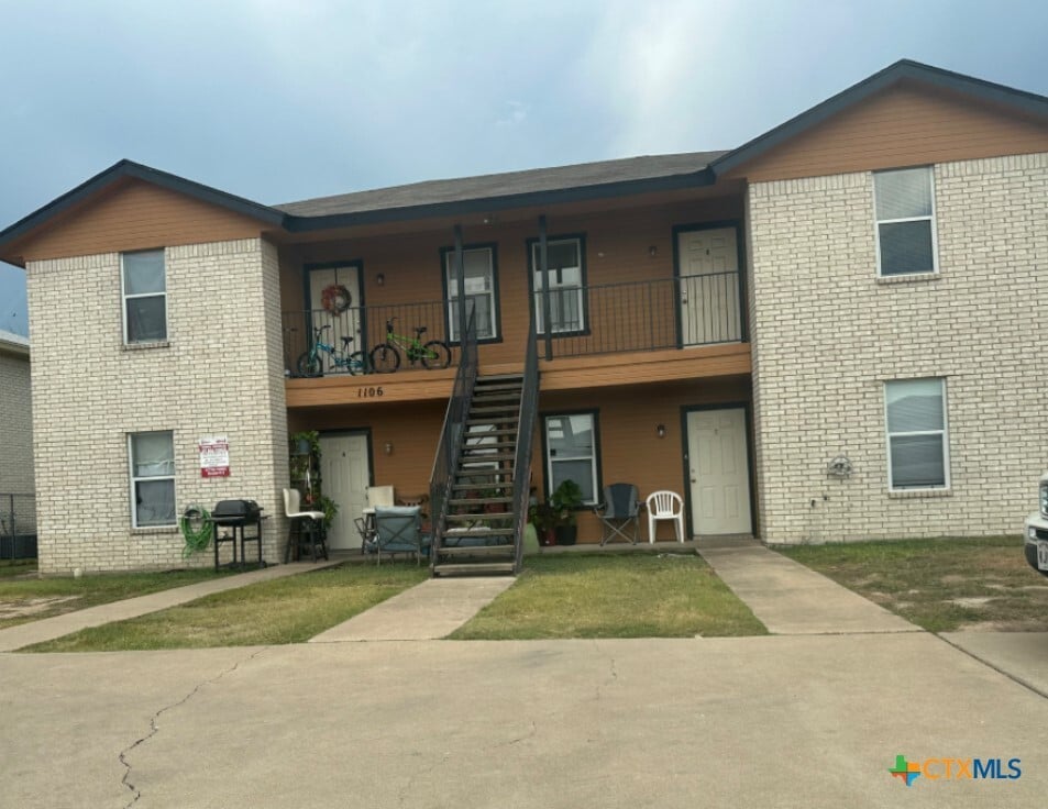 Photo - 1106 Circle M Dr