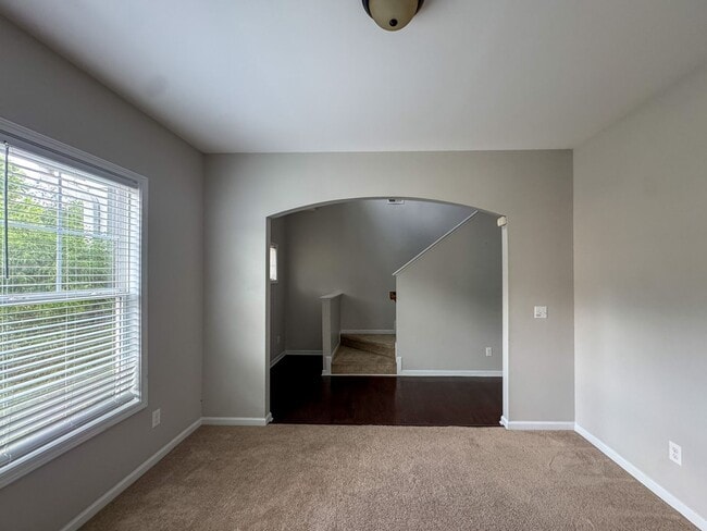 Photo - Spacious 4 Bed 2.5 Bath Fayetteville Home