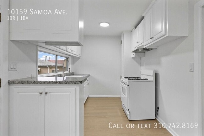 Photo - 10159 Samoa Ave