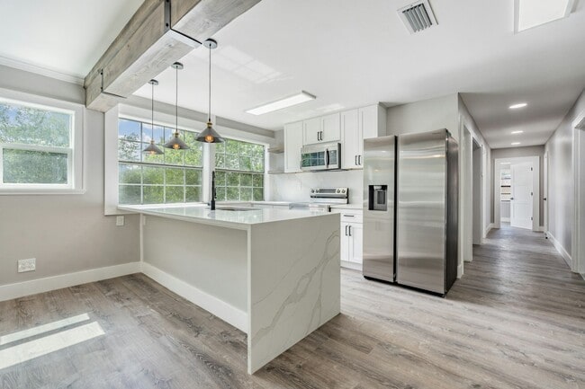 Building Photo - 186 22nd Ave N Unit 4 Rental