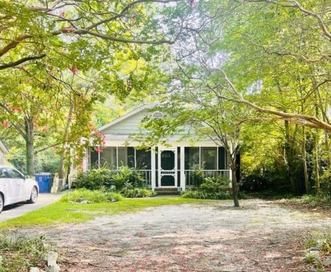 Building Photo - 3924 Bright Ave