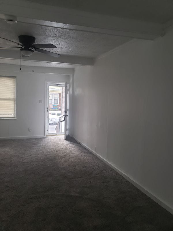Photo - 209 W Cedar Ave