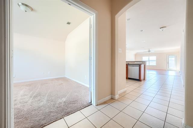 Photo - 2104 Jasmine Valley Drive