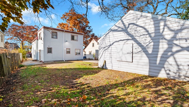 Photo - 1236 Underwood Ave SE