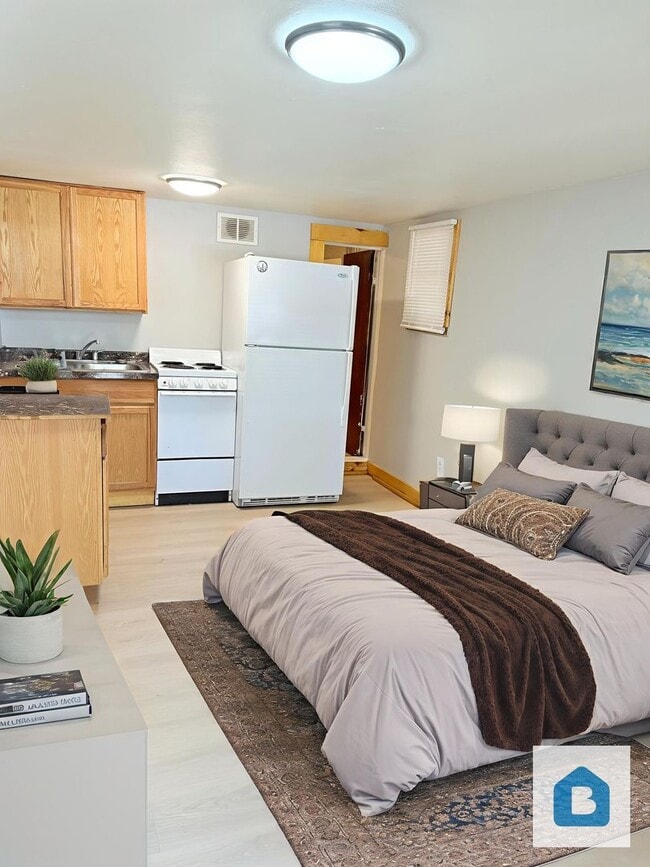 115-117 Ruxton Ave