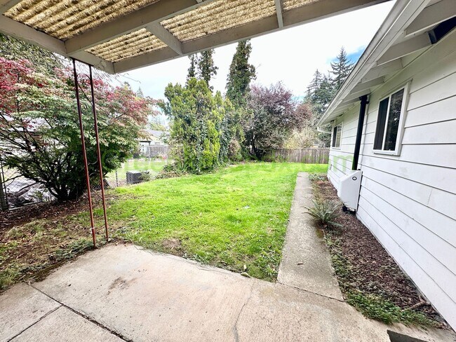 Photo - Beautiful Milwaukie 3 Bedroom