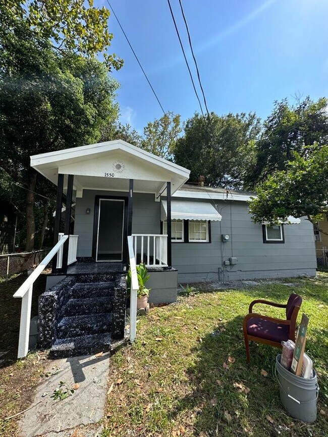 Photo - Fully Renovated 2/1 + Bonus Room Single Family Available Now!