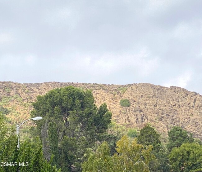 Photo - 898 Silver Cloud St