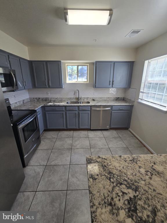 Photo - 1003 Spring Valley Ct