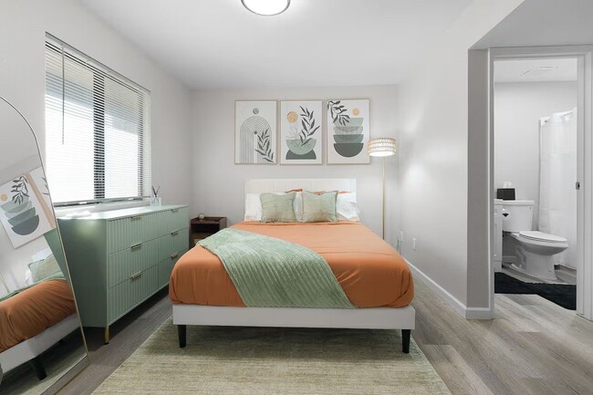 Photo - 610 E Gilbert Dr Unit 224