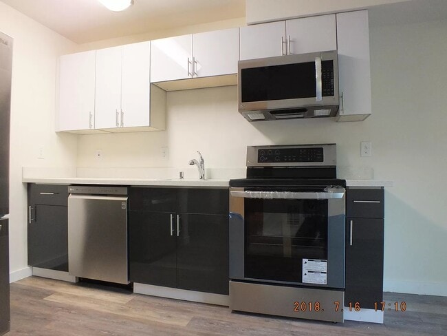 12544 15th Ave NE