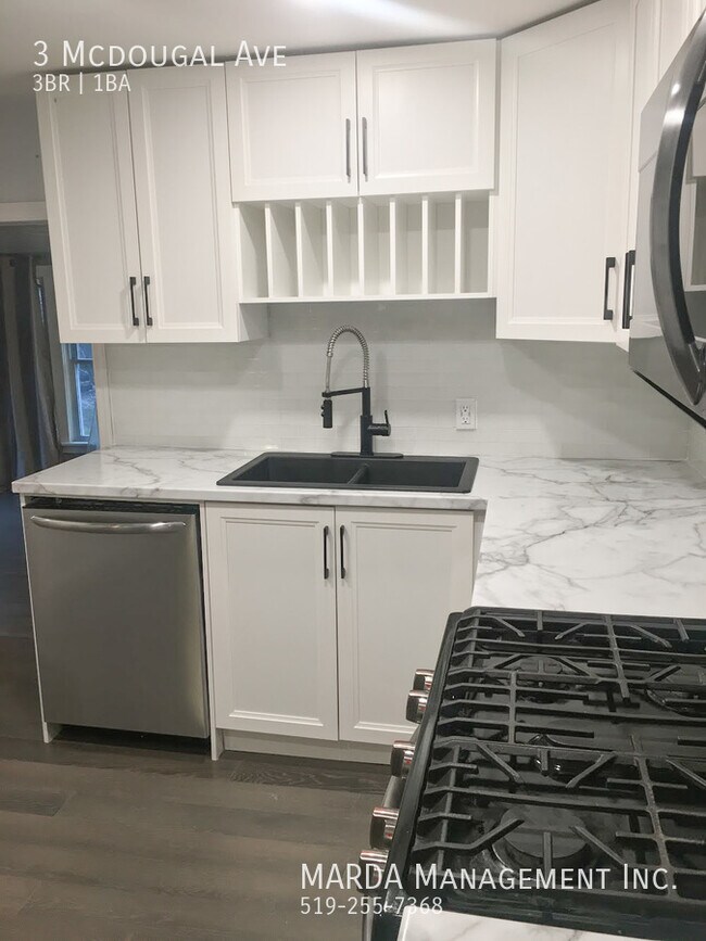 Photo - SPACIOUS UPDATED 3BED/1BATH HOUSE IN CHATHAM + HYDRO, WATER & GAS!