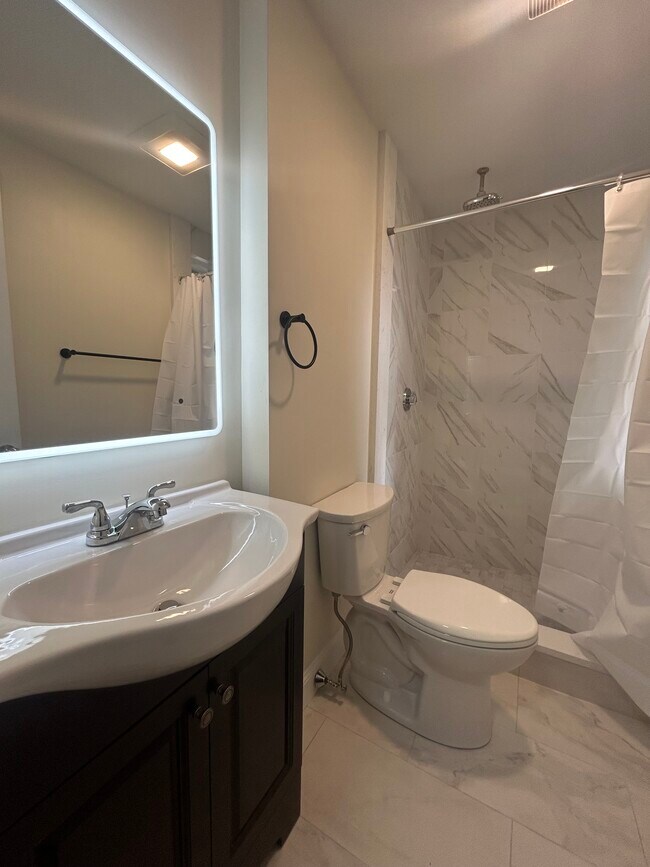 Photo - 8 Lakeville Rd Unit 1