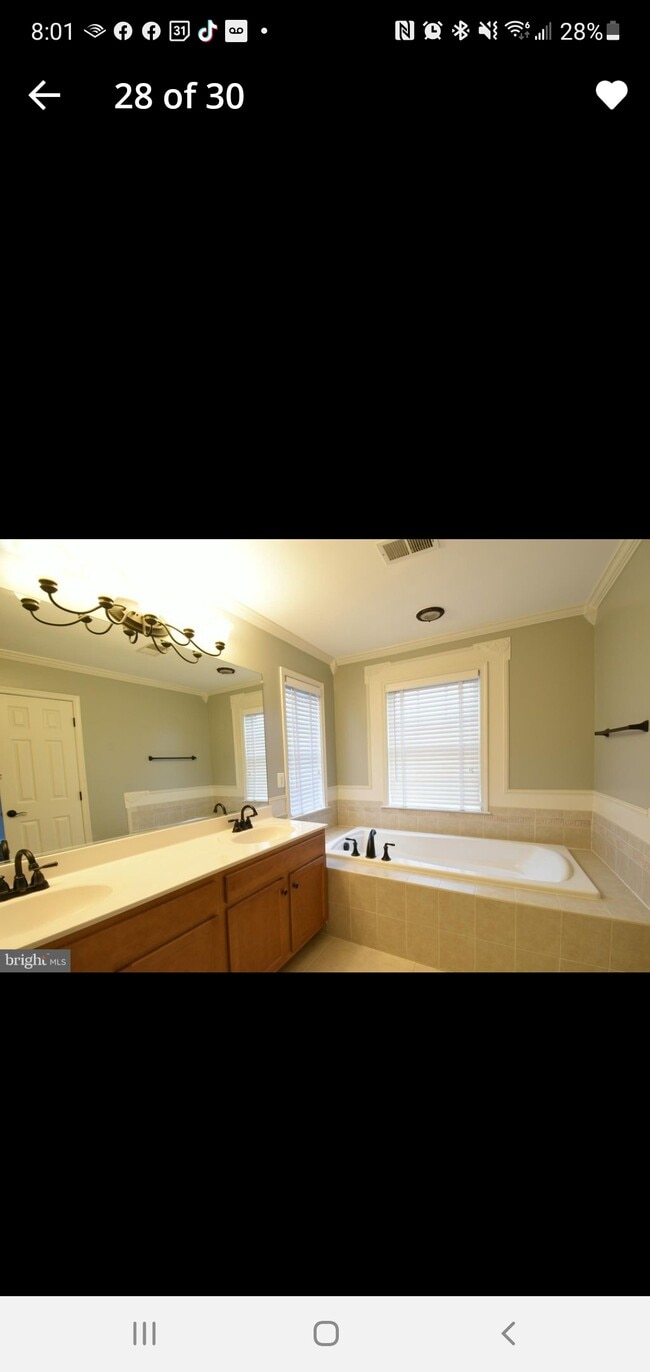 Photo - 720 Vestal St