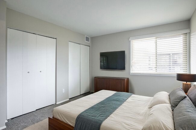 2BR, 1BA