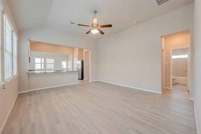 Photo - 1091 Lilly Ln